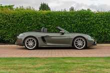 2023 Porsche 718 Boxster GTS 