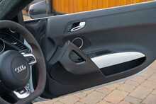 Audi R8 GT Spyder - U10695