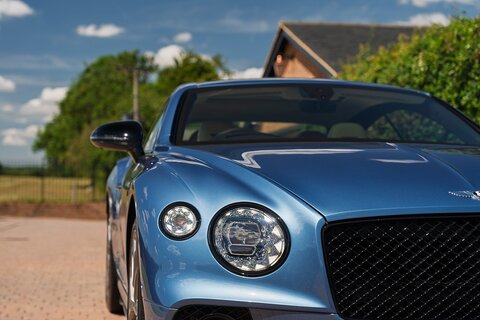 GT S V8 4.0 2dr Coupe Automatic Petrol