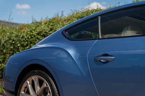 GT S V8 4.0 2dr Coupe Automatic Petrol