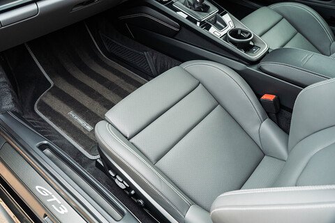 992 GT3 Touring Manual 4.0 2dr Coupe Manual Petrol