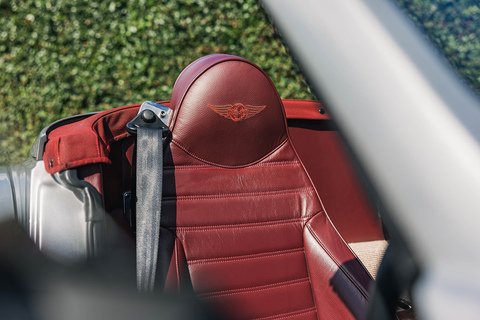 8 4.8 2dr Coupe Manual Petrol