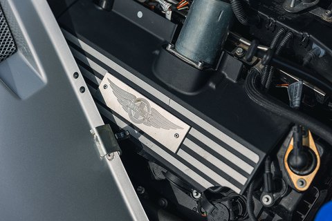 8 4.8 2dr Coupe Manual Petrol