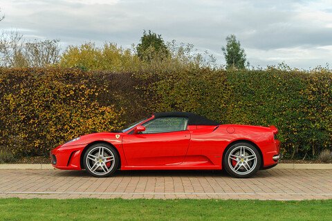 Spider F1 4300 2dr Spider F1 Petrol