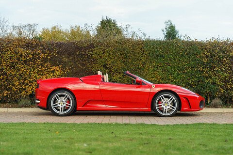 Spider F1 4300 2dr Spider F1 Petrol