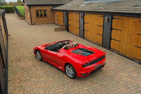 Spider F1 4300 2dr Spider F1 Petrol