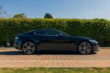 2010 Aston Martin Vantage V12 Carbon Edition 