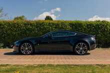 2010 Aston Martin Vantage V12 Carbon Edition 