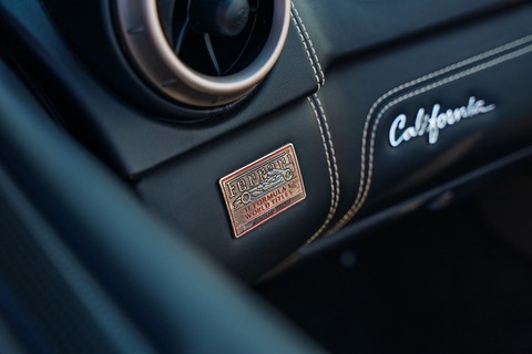 4297 2dr Auto Petrol