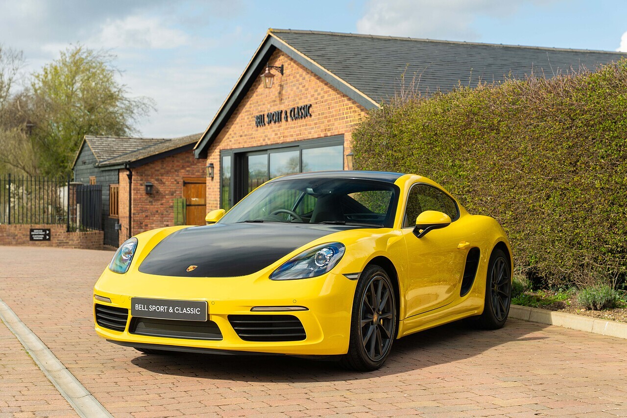 Porsche 2.0 2dr Coupe Manual Petrol