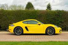 2025 Porsche 718 Cayman  