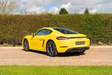 2025 Porsche 718 Cayman  