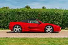 Ferrari F355 Spider - U10759