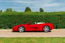 Ferrari F355 Spider - U10759