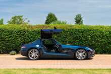 Mercedes-Benz SLS AMG - U10763