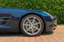 Mercedes-Benz SLS AMG - U10763