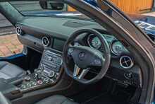 Mercedes-Benz SLS AMG - U10763