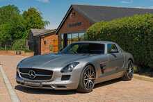 Mercedes-Benz SLS AMG GT - U10766