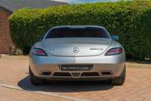 Mercedes-Benz SLS AMG GT - U10766
