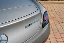 Mercedes-Benz SLS AMG GT - U10766