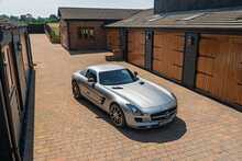 Mercedes-Benz SLS AMG GT - U10766