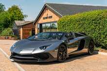 Lamborghini Aventador SV Roadster - U10767