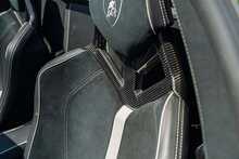 Lamborghini Aventador SV Roadster - U10767