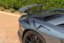 Lamborghini Aventador SV Roadster - U10767