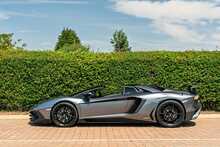 Lamborghini Aventador SV Roadster - U10767
