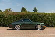 Porsche 911 964 Restomod - U10777