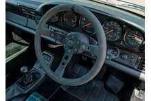 Porsche 911 964 Restomod - U10777