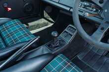 Porsche 911 964 Restomod - U10777