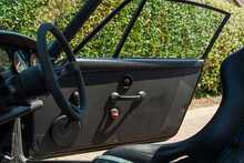 Porsche 911 964 Restomod - U10777