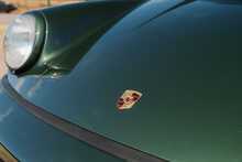 Porsche 911 964 Restomod - U10777