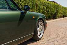 Porsche 911 964 Restomod - U10777