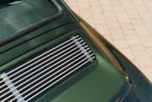 Porsche 911 964 Restomod - U10777