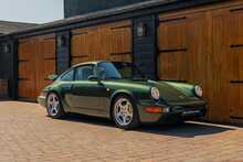 Porsche 911 964 Restomod - U10777