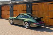 Porsche 911 964 Restomod - U10777