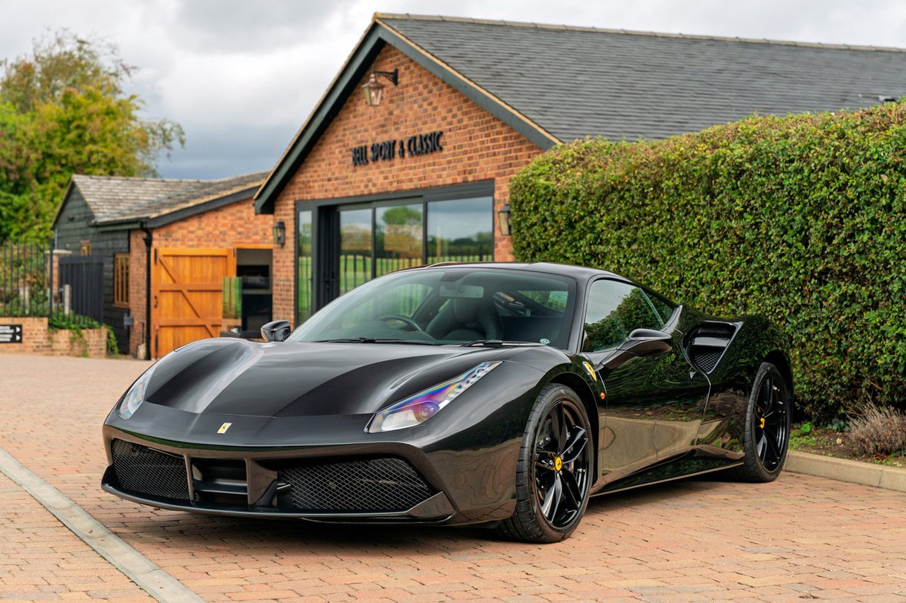 2016 Ferrari 488 GTB