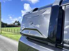 Land Rover Defender 110 D250 MHEV X-Dynamic SE 