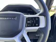 Land Rover Defender 110 D250 MHEV X-Dynamic SE 