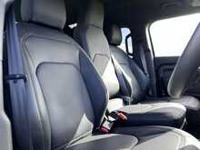 Land Rover Defender 110 D250 MHEV X-Dynamic SE 