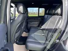Land Rover Defender 110 D250 MHEV X-Dynamic SE 