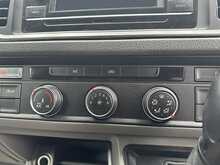 Volkswagen Crafter TDI CR35 Trendline L2H2 AUTO Euro 6 140ps 