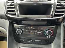 Ford Transit Connect 250 EcoBlue Limited L2 Euro 6 120ps 2022 