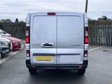 Renault Trafic dCi ENERGY 28 Sport L1H1 Euro 6 120ps 