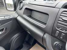 Renault Trafic dCi ENERGY 28 Sport L1H1 Euro 6 120ps 
