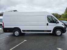 Peugeot Boxer BlueHDi 435 Professional L4 H2 Euro 6 140ps 