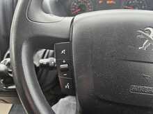 Peugeot Boxer BlueHDi 435 Professional L4 H2 Euro 6 140ps 