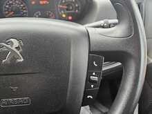 Peugeot Boxer BlueHDi 435 Professional L4 H2 Euro 6 140ps 